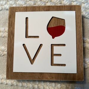 💥 $5 if bundled - LOVE Wine shelf sitter Wall Art please see measurements NWT